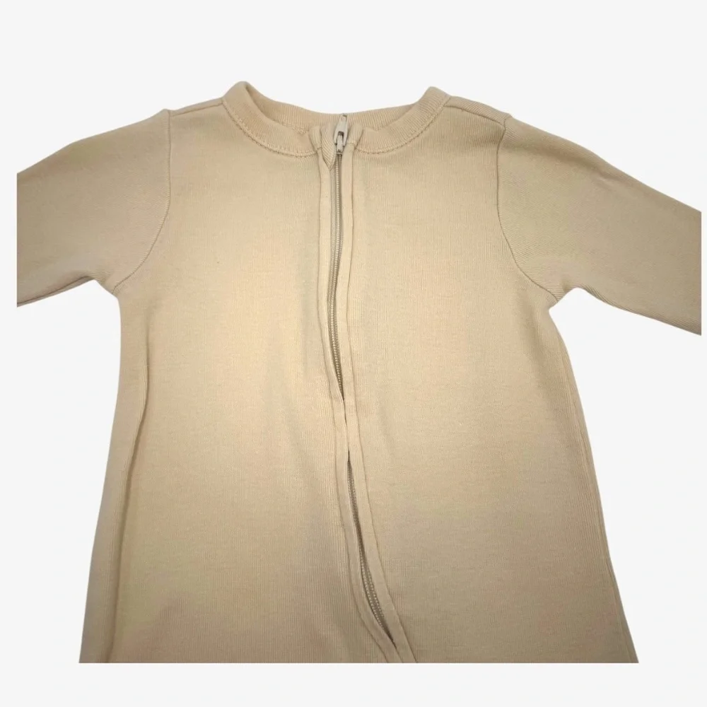 Old Navy Unisex Tan Sleep & Play 2-Way-Zip Footed One-Piece